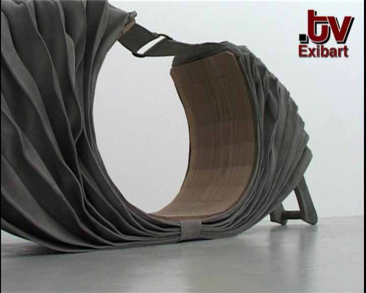 report / DOUBLE HUNCHBACK / DOPPIO GOBBO – Fluxia, Milano