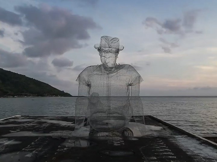 Edoardo Tresoldi, “Pensieri”, 2014