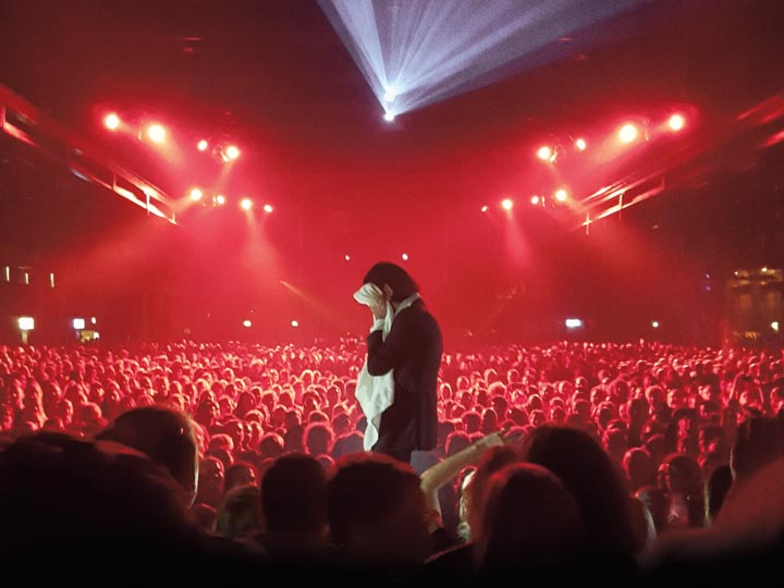 “Distant Sky”: il film concerto di Nick Cave in esclusiva per Exibart.tv