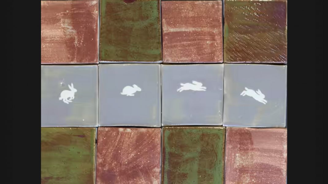 La ceramica prende vita, nel video in stop-motion di Julia Fernandez