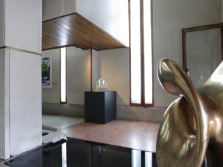 Al Negozio Olivetti di Venezia le sculture di Leandro Erlich: le voci dei protagonisti
